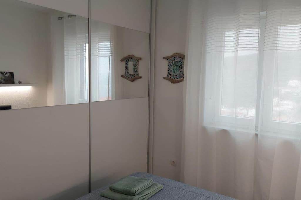 Apartment Vista Oasis With Pool And Terrace Trogir Luaran gambar